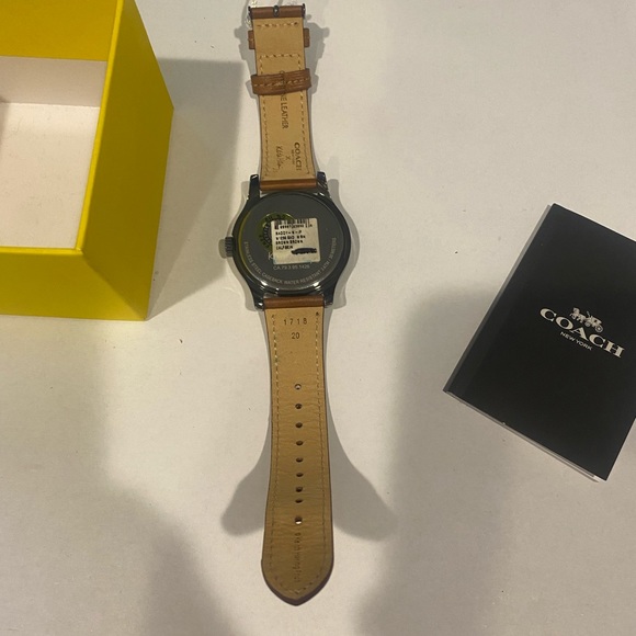 Coach x Keith Haring love watch NWT - Picture 5 of 5